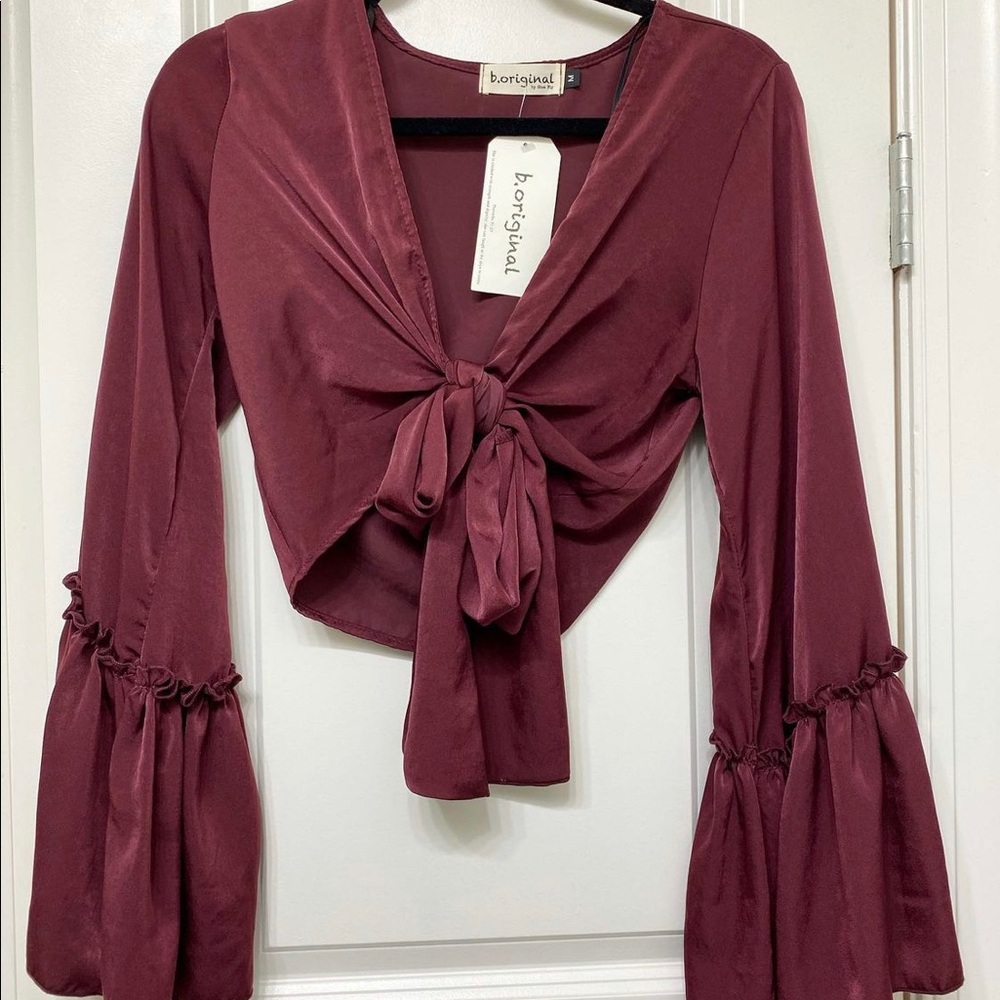 NWT bell sleeve maroon top